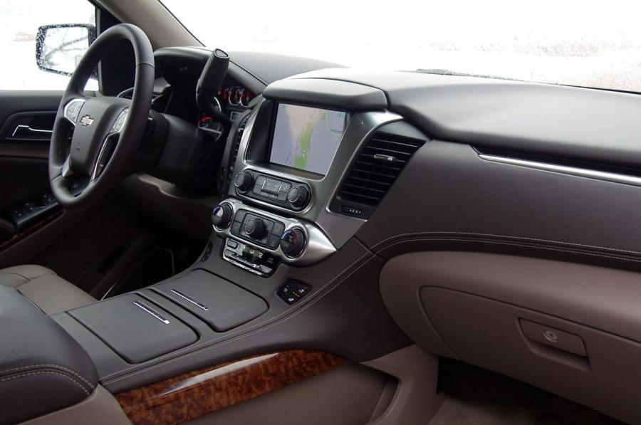  Chevrolet Tahoe 2015 года  (фото 9 из 62)